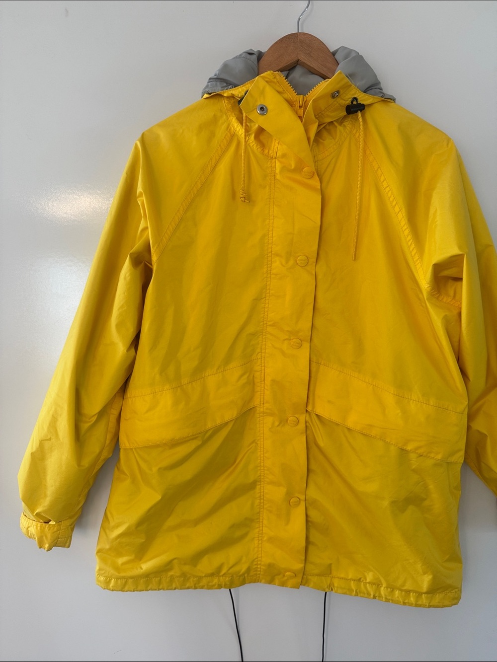 Vintage LL Bean Stowaway Jacket Yellow Nylon Hooded Raincoat Women’s Large USA - Picture 2 of 7